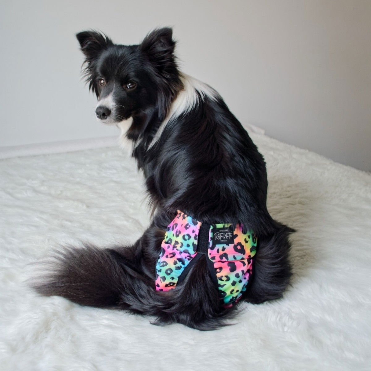 RuttuNuttu juoksupöksyt kietaisumalli, sateenkaari leo