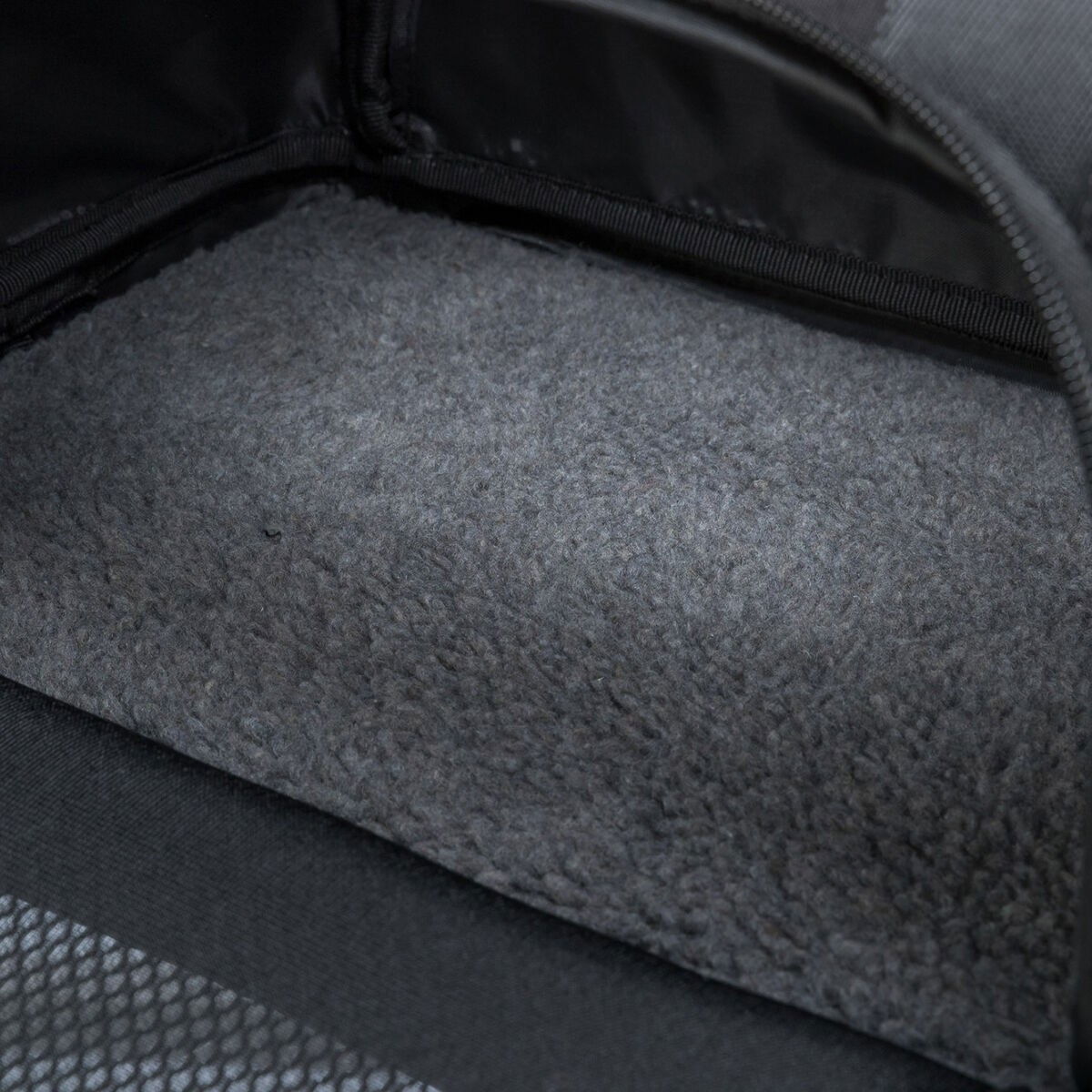 Trixie Plane lentolaukku musta