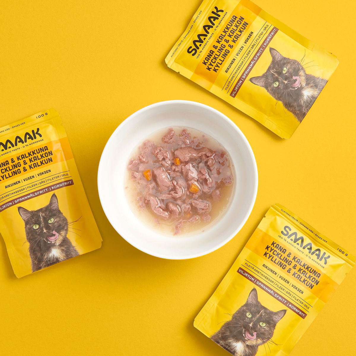 SMAAK Cat Adult kana & kalkkunafilee kastikkeessa 100 g