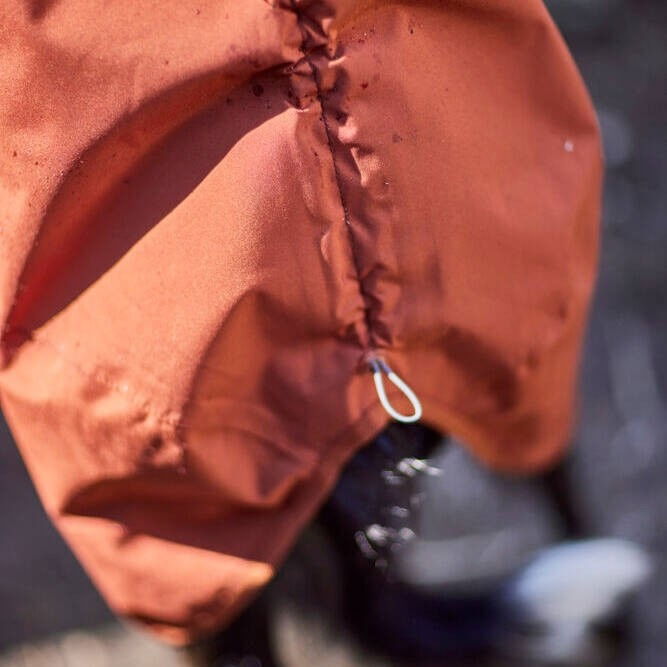 Hurtta Mudventure ECO sadetakki kaneli